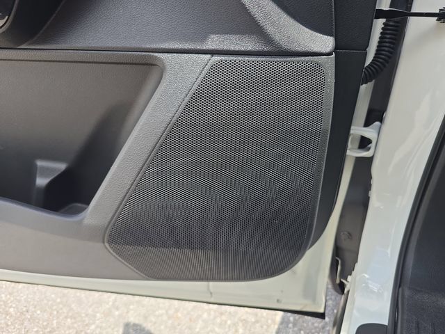 Used 2025 Nissan Pathfinder SV FWD image 18