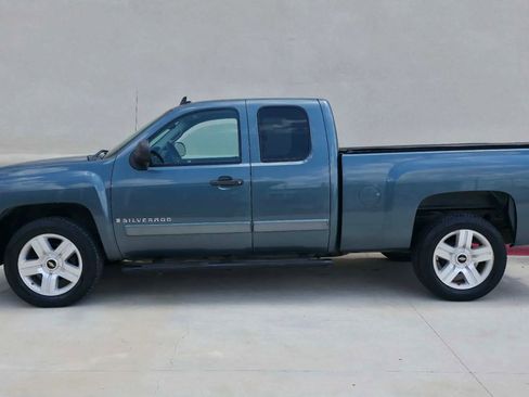 Used 2008 Chevrolet Silverado 1500 LT w/ All Star Edition RWD image 6