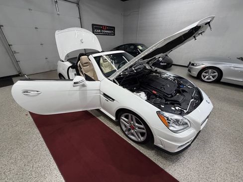 Used 2016 Mercedes-Benz SLK 350 image 42