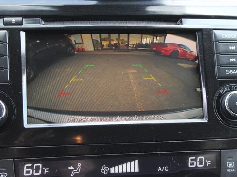 Used 2019 Nissan Rogue Sport SV image 17