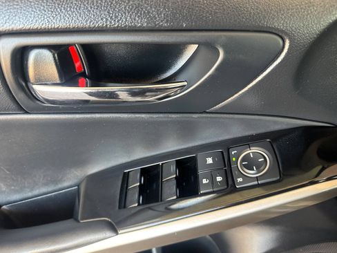 Used 2016 Lexus IS 200t RWD image 8