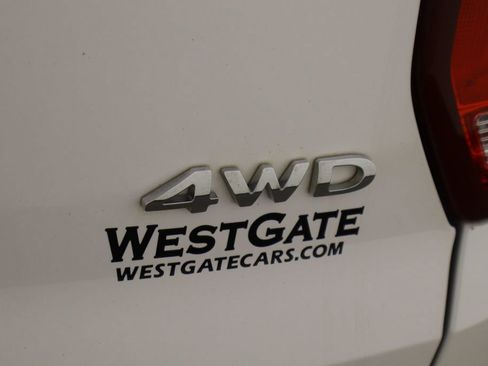 Used 2018 Ford Explorer XLT w/ Equipment Group 202A image 47