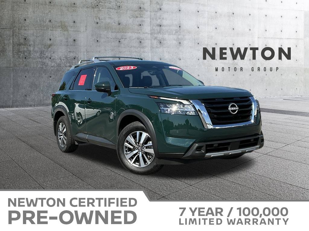 Used 2023 Nissan Pathfinder SL AWD/4WD image 1