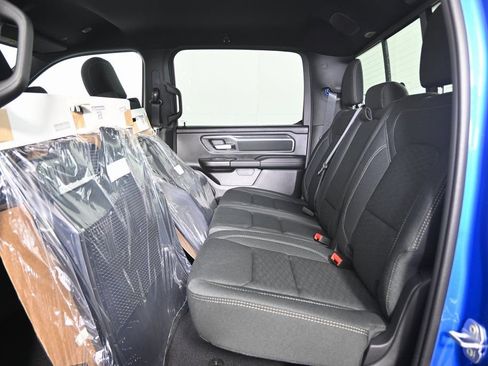 New 2026 RAM 1500 Big Horn AWD/4WD image 17
