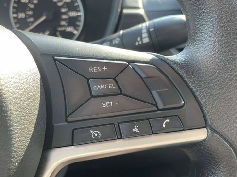 Used 2024 Nissan Altima 2.5 SV FWD image 21