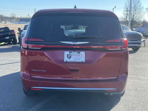New 2026 Chrysler Pacifica Select FWD image 7