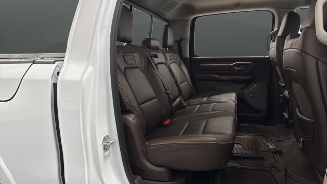 Used 2025 RAM 1500 Limited AWD/4WD image 24