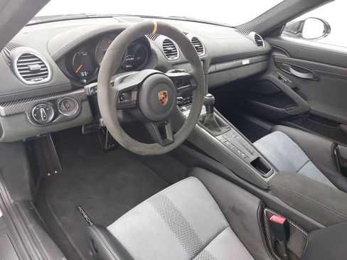 Certified 2025 Porsche 718 Cayman GT4 RS RWD image 4