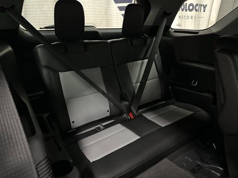 Used 2023 Ford Explorer XLT w/ Equipment Group 202A AWD/4WD image 23