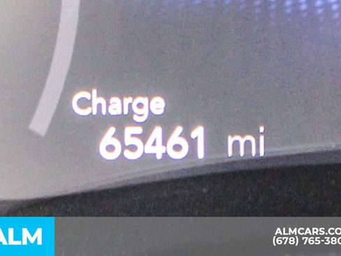 Used 2023 Chrysler Pacifica Limited FWD image 37