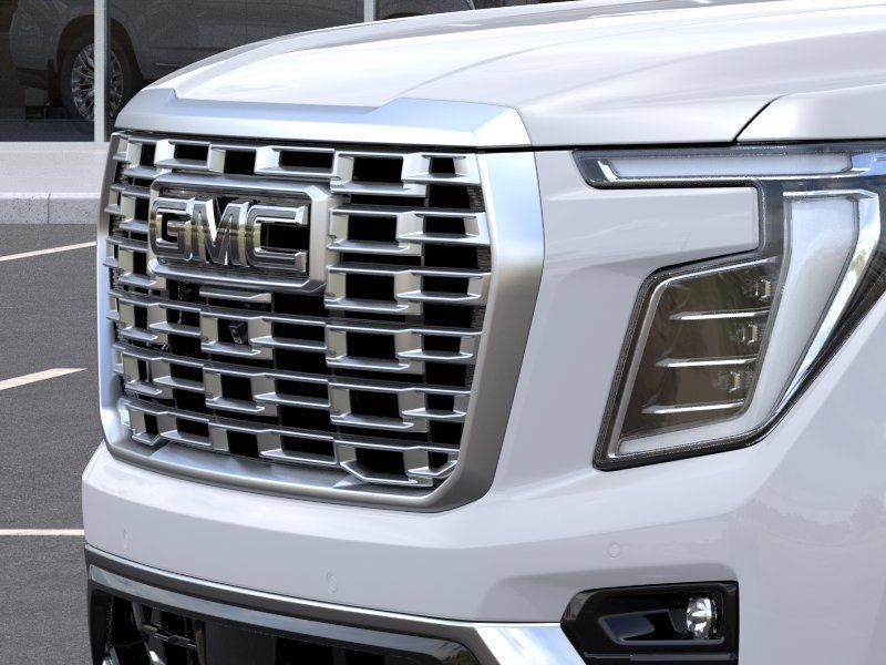 New 2026 GMC Yukon Denali w/ Sun & Power Step Package AWD/4WD image 13