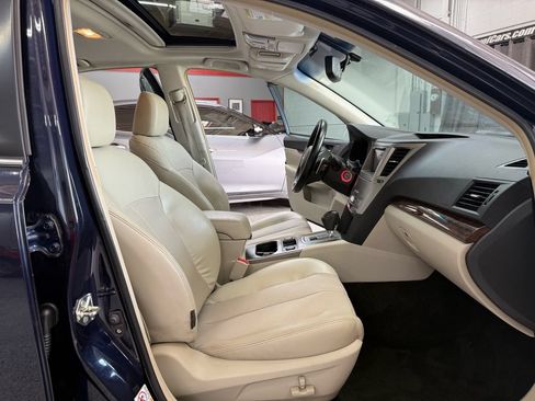 Used 2014 Subaru Legacy 2.5i Limited w/ Moonroof Package AWD/4WD image 16