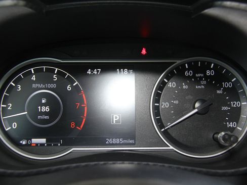 Used 2024 Nissan Versa SR w/ Trunk Package FWD image 13