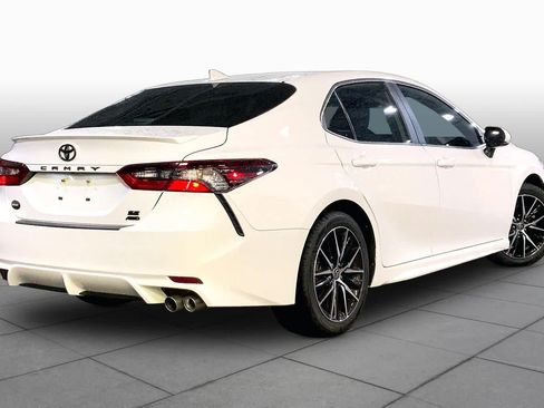 Used 2023 Toyota Camry SE AWD/4WD image 13