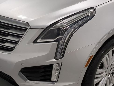 Used 2019 Cadillac XT5 Premium Luxury image 14