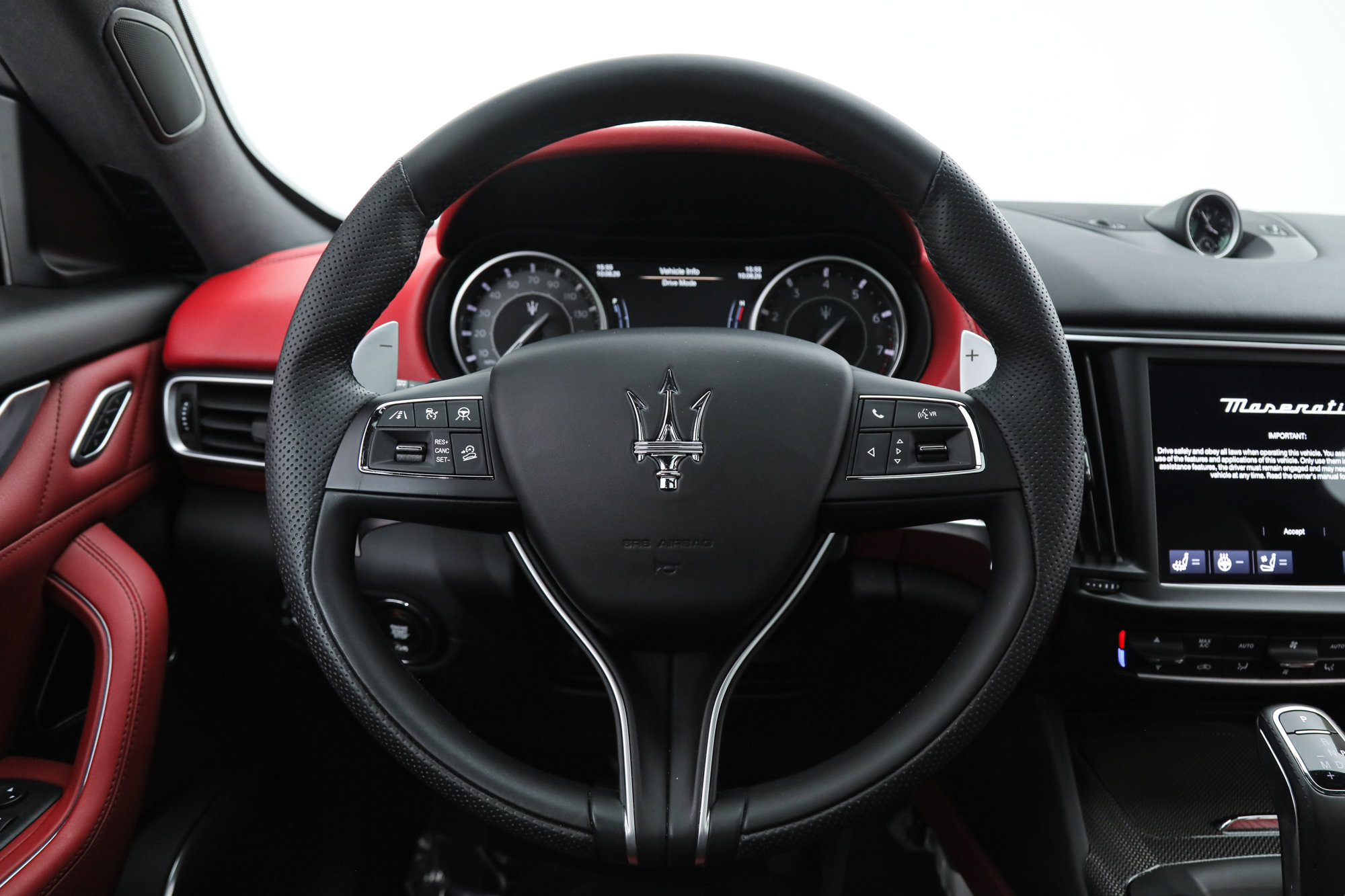 Used 2023 Maserati Levante GT AWD/4WD image 16