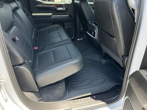 Used 2022 GMC Sierra 1500 SLT w/ SLT Convenience Package AWD/4WD image 22