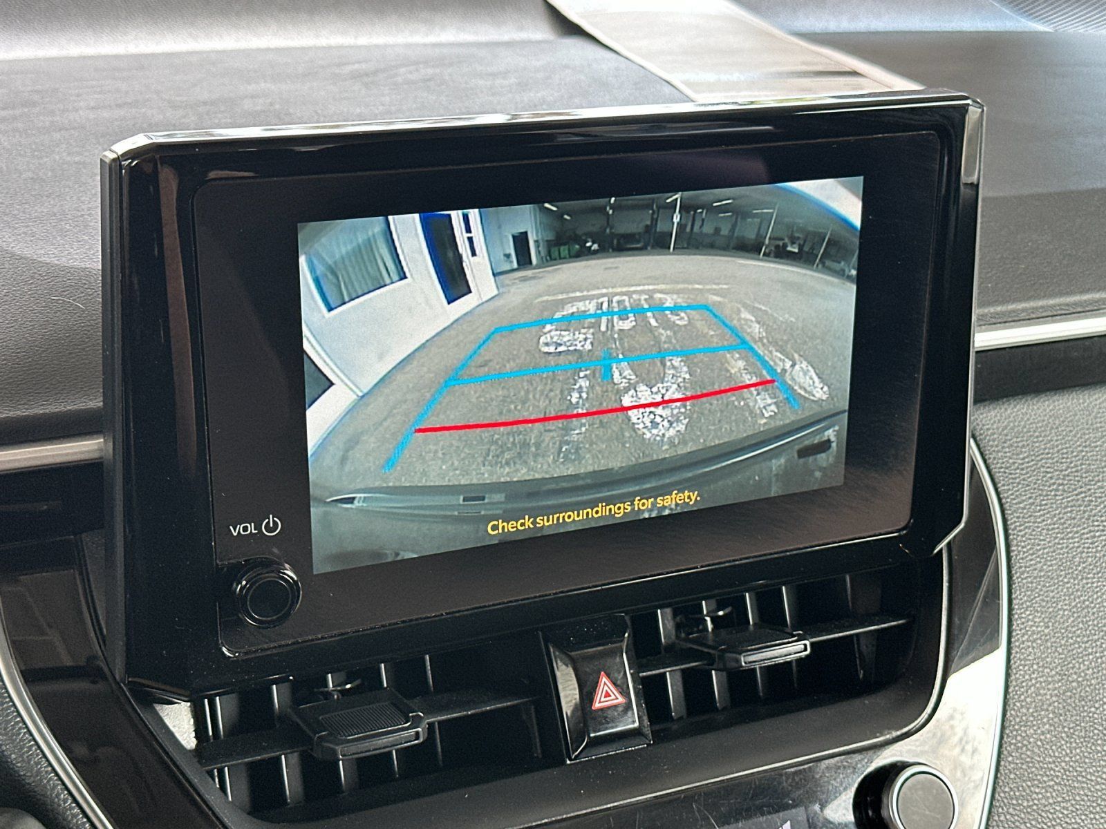 Used 2025 Toyota Corolla LE FWD image 16