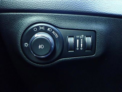 Used 2018 Jeep Compass Trailhawk image 21