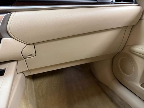 Used 2014 Lexus ES 350 w/ Premium Package FWD image 24