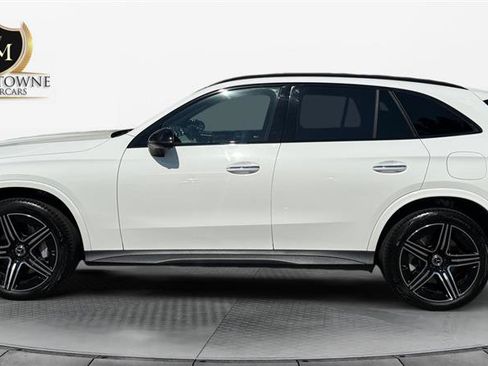Used 2025 Mercedes-Benz GLC 350e 4MATIC w/ AMG Line image 2