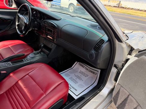 Used 1998 Porsche Boxster image 39