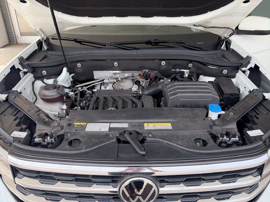 Certified 2023 Volkswagen Atlas SE w/ Black Wheel Package FWD image 39