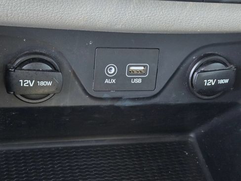 Used 2020 Hyundai Tucson Value FWD image 18