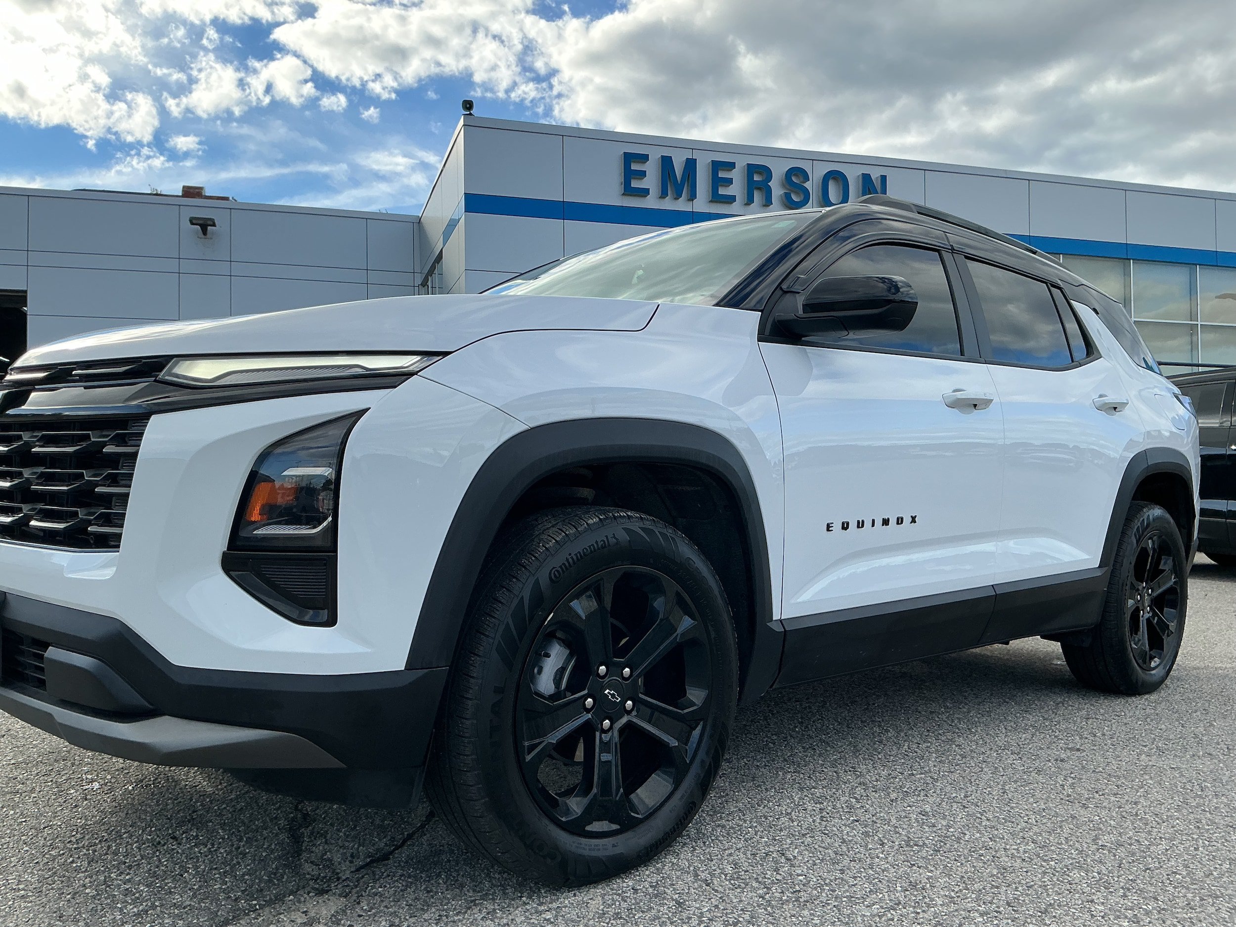 Used 2025 Chevrolet Equinox LT w/ Midnight Edition AWD/4WD image 8