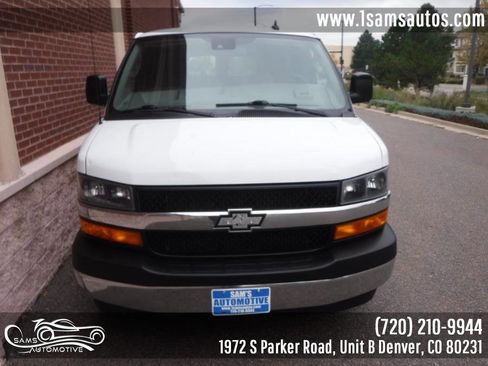 Used 2019 Chevrolet Express 2500 LT w/ LT Preferred Equipment Group image 21
