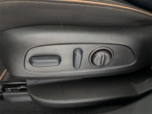 Used 2023 GMC Acadia AT4 image 25