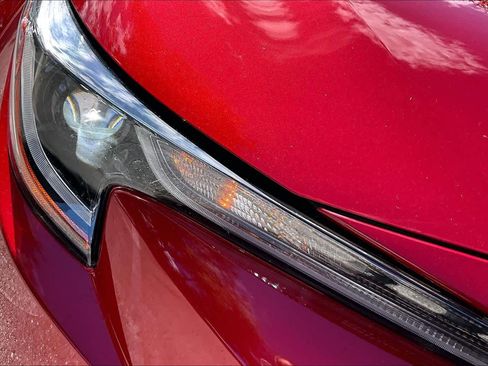 Used 2021 Toyota Corolla LE image 27