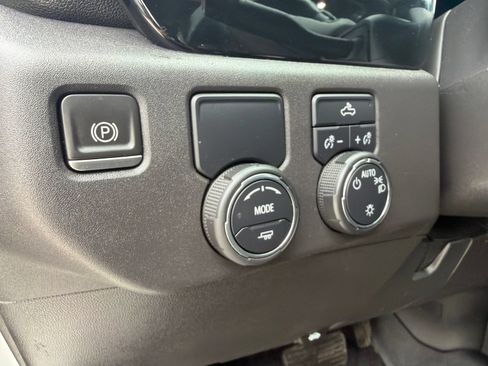 Used 2022 Chevrolet Silverado 1500 LT w/ Texas Edition Plus RWD image 25