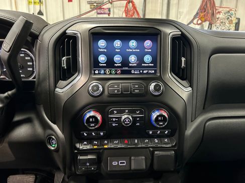 Certified 2021 GMC Sierra 1500 Denali w/ Denali Ultimate Package image 18