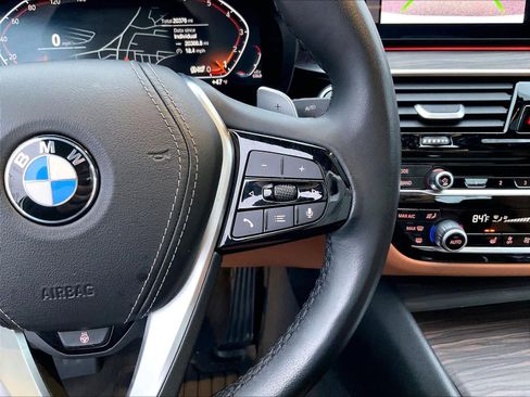 Used 2023 BMW 530i xDrive w/ Premium Package image 24