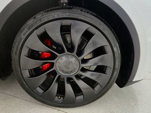 Used 2024 Tesla Model Y Performance AWD/4WD image 74