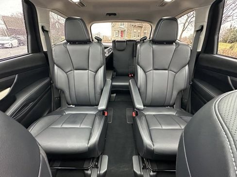 Used 2022 Subaru Ascent Limited w/ Technology Package image 28