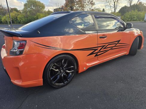 Used 2015 Scion tC image 4