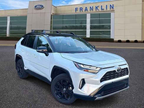 Used 2025 Toyota RAV4 XSE w/ Weather Package AWD/4WD image 1