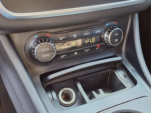 Used 2017 Mercedes-Benz GLA 250 image 12