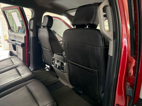 Used 2021 Ford F250 XLT w/ XLT Premium Package AWD/4WD image 40