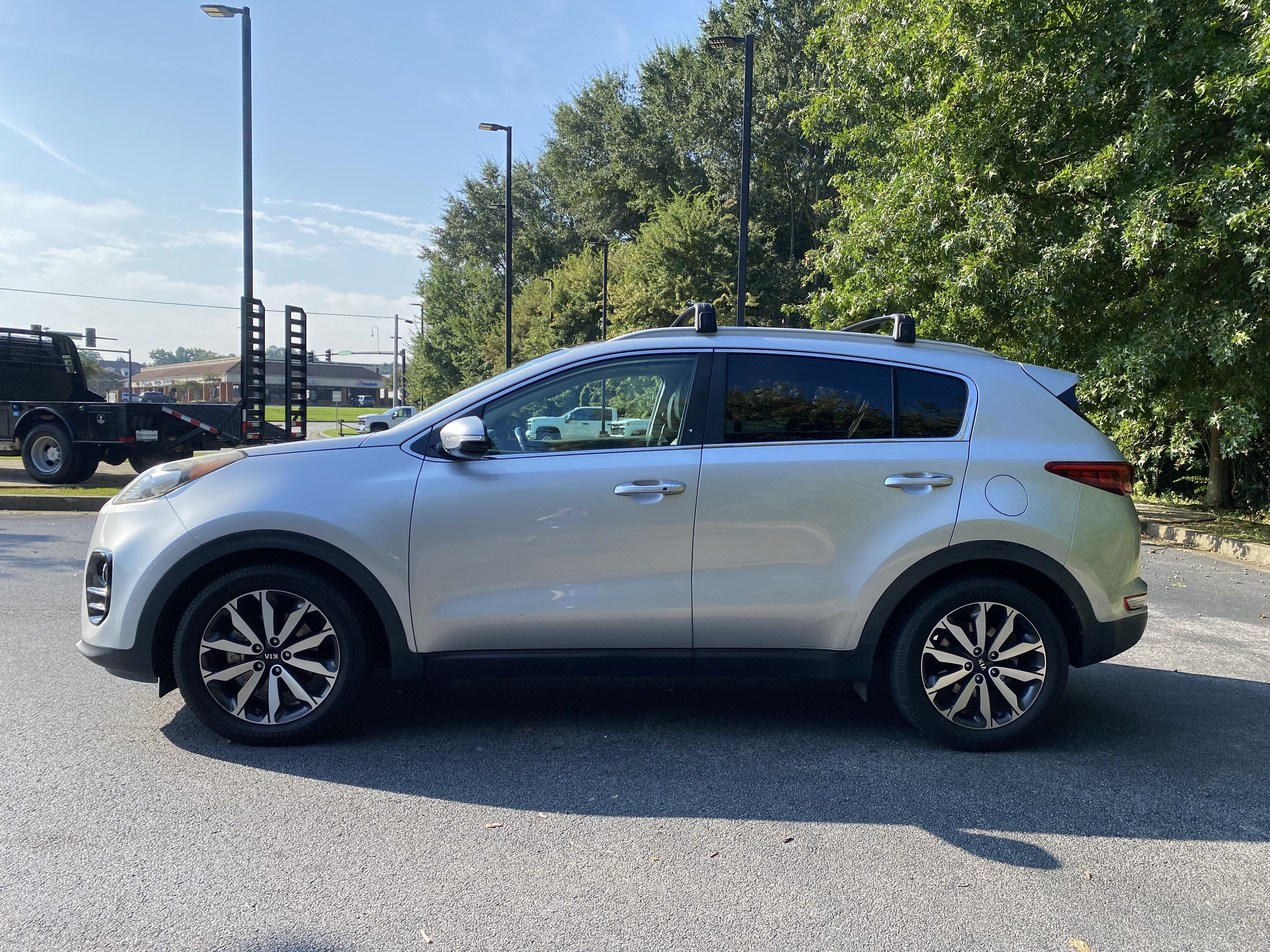 Used 2017 Kia Sportage EX w/ EX Premium Package FWD image 6