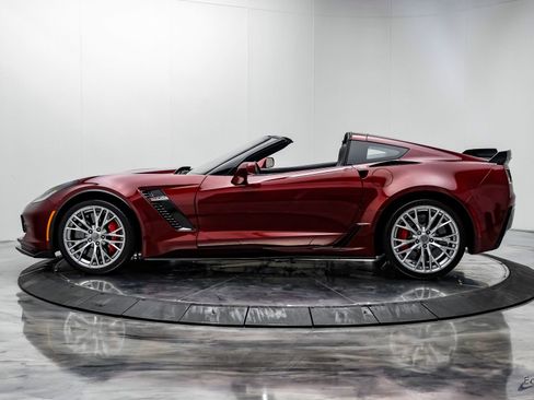Used 2018 Chevrolet Corvette Z06 RWD image 6