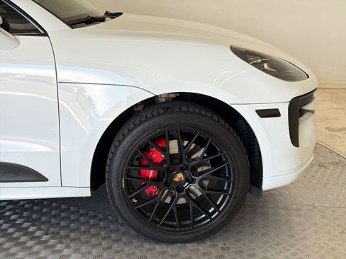 Used 2020 Porsche Macan GTS AWD/4WD image 12