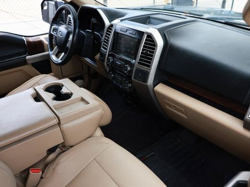 Used 2015 Ford F150 Lariat RWD image 16