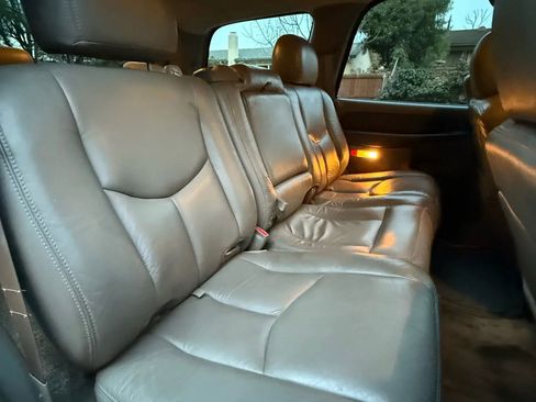 Used 2003 GMC Yukon SLT w/ 1SD Preferred Equipment Group RWD image 19