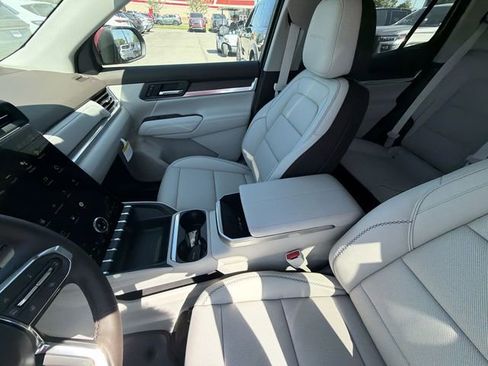 New 2026 GMC Terrain Denali AWD/4WD image 17