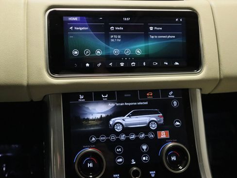 Used 2020 Land Rover Range Rover Sport HSE image 18