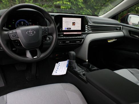 New 2026 Toyota Camry LE AWD/4WD image 24
