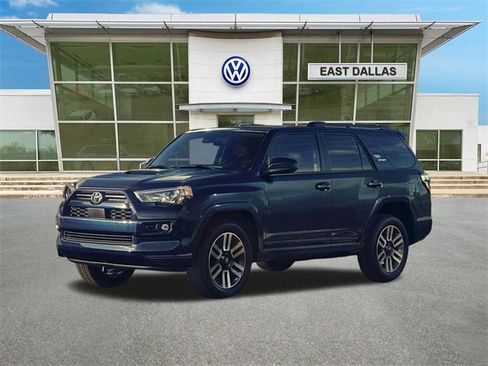 Used 2021 Toyota 4Runner Limited image 2